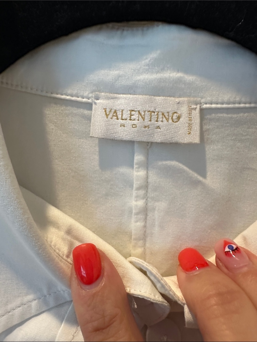 Vintage Valentino White Cotton Button Down Shirt with Lace Panel Detailing - Picture 4 of 7